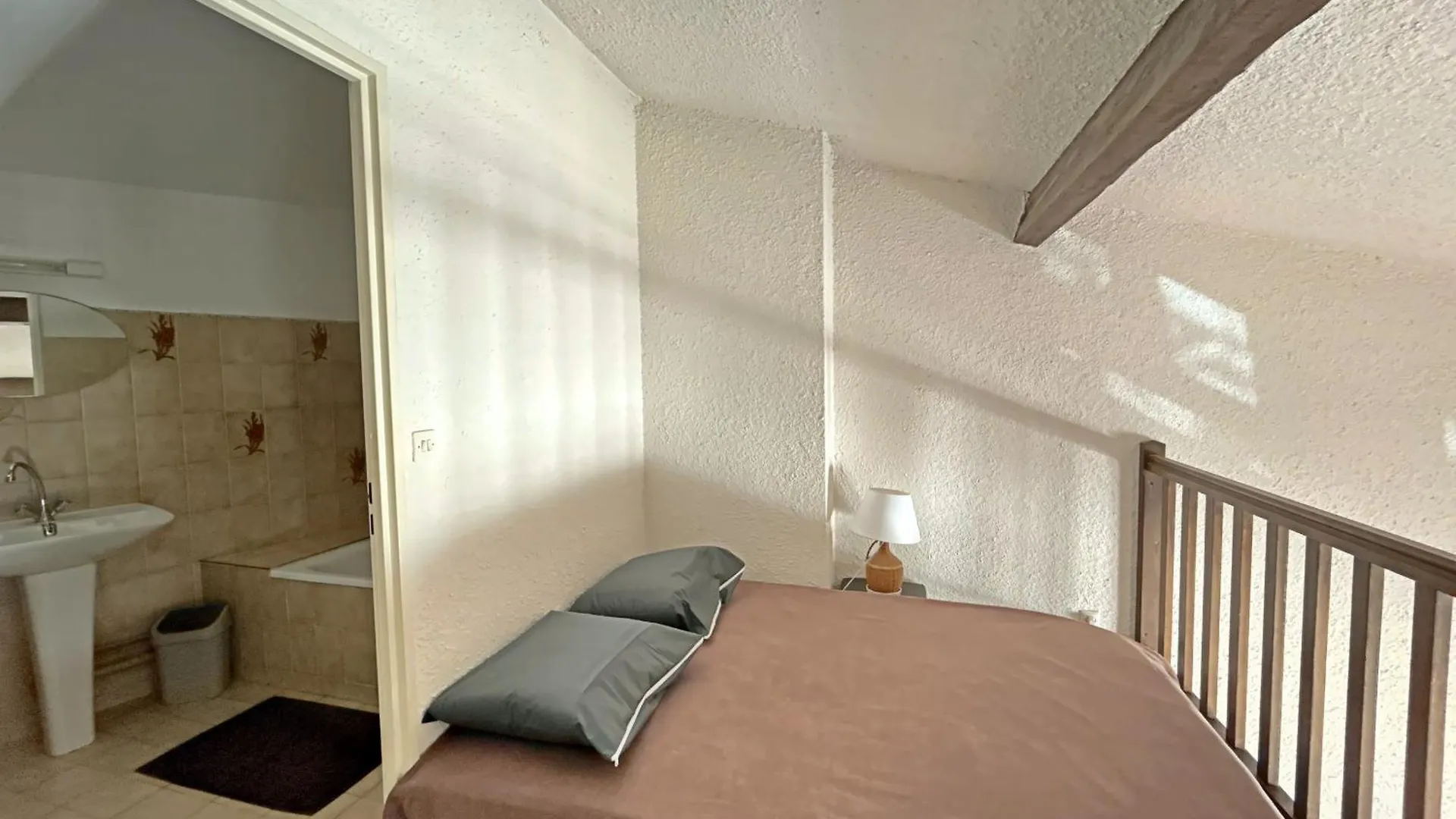 Apartamento Appartement 2-3 Pers Avec Parking Aux Saintes-Maries-De-La-Mer - Fr-1-475-178